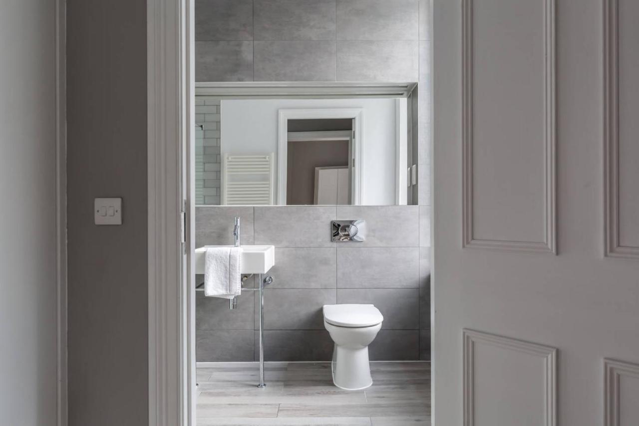 Joivy Spacious And Bright 1Bed Apt, Short Walk From Princes Street Edinburgh Exterior photo