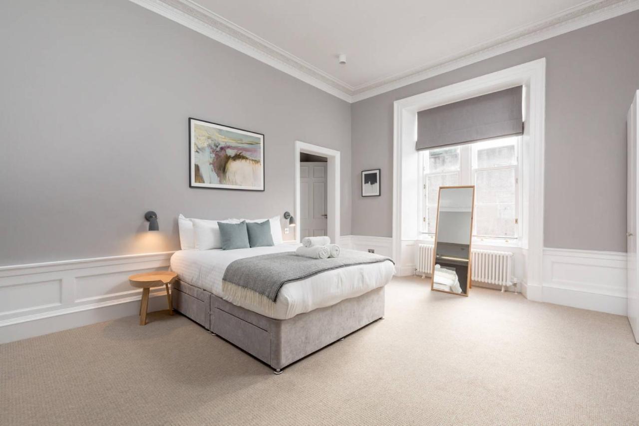 Joivy Spacious And Bright 1Bed Apt, Short Walk From Princes Street Edinburgh Exterior photo